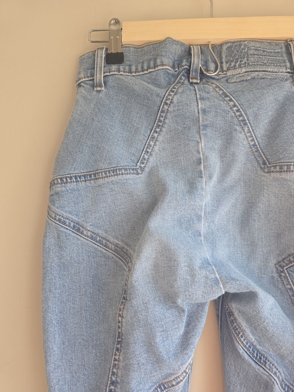 Revice High Rise Flare Jeans Size 27 Light Wash Front Seam Star Back - Picture 9 of 14